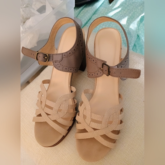 Block Heel platform Sandals - Picture 4 of 6